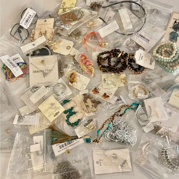 ✨ Wholesale Jewelry Lot – 60+ New Pieces  Earrings, Bracelets, Necklaces & More - Picture 2 of 6